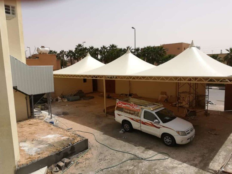 تركيب مظلات هرمية حصرية لضمان جودة عالية حي النخيل بالرياض