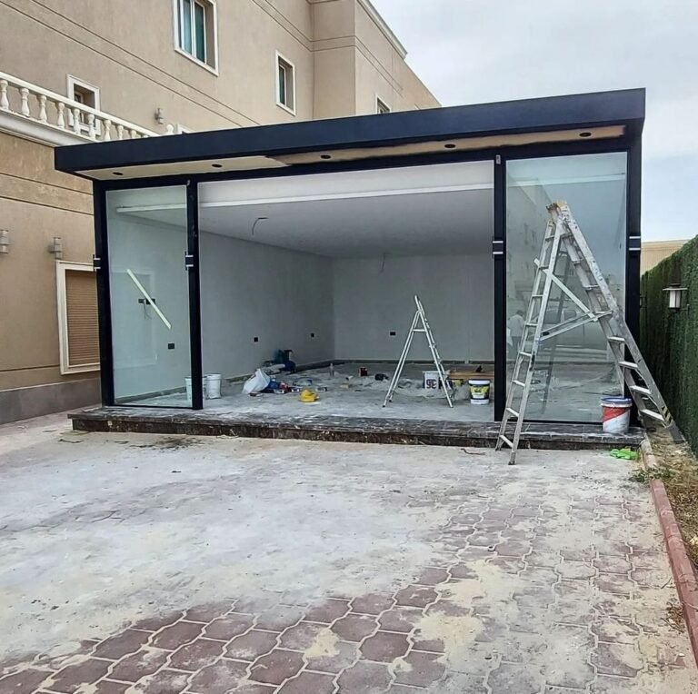 مجالس خارجية وملاحق البناء الحديث ومجالس حديثة حي اشبيليا بالرياض