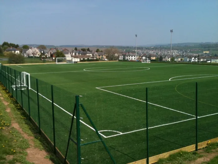 افضل مقاول تركيب شبوك مزارع وامنيه في حي الملتقي وحي عرقةبالرياض